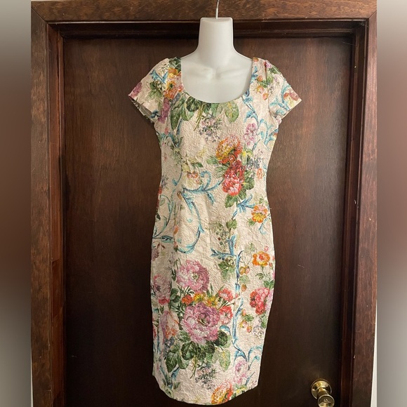 Adrianna Papell Cream Floral Short Sleeves Jacquard Sheath Dress Womens‎ Size 6 - Picture 1 of 5